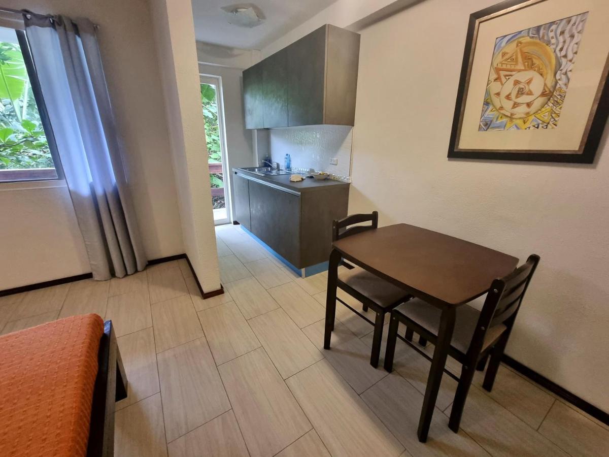 Angelina Beach Resort & Italian Restaurant Malapascua Екстериор снимка